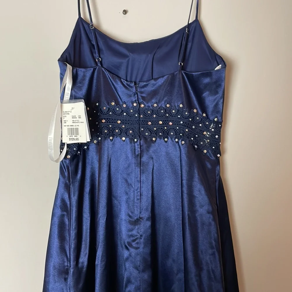Navy blue satin size 8 prom/ bridesmaids/ formal dress - Picture 8 of 11